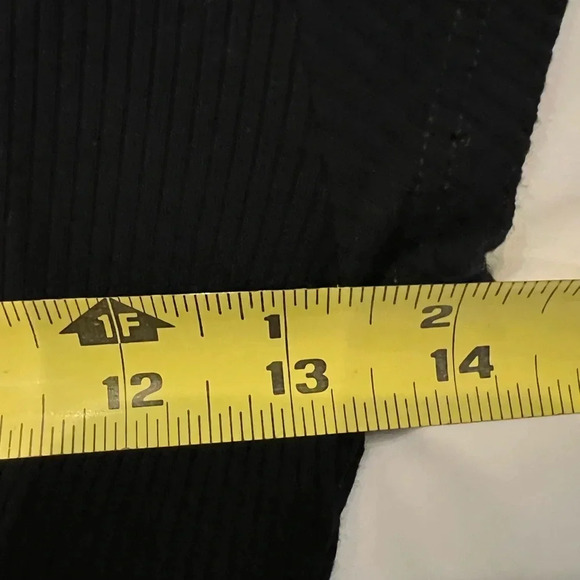 HASHTAG vneck ripped  cropped tee - Picture 4 of 5